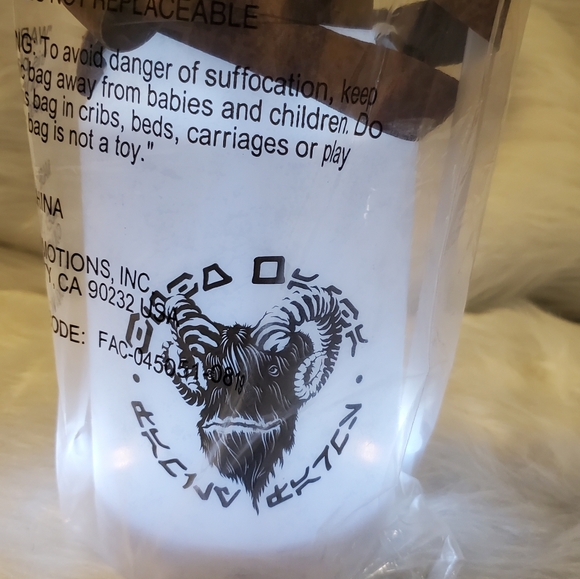 Disney Galaxy's Edge Park light-up water bottle - Picture 4 of 6